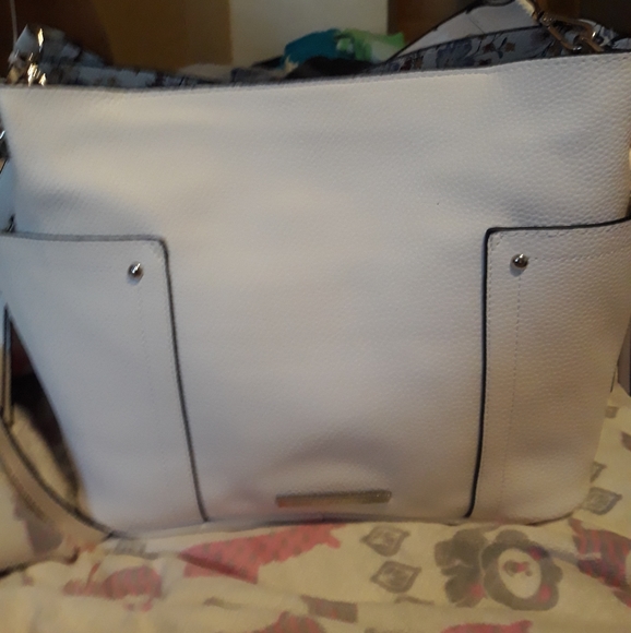 Sold - Picture 3 of 3